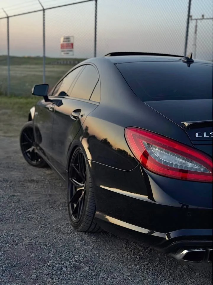 Mercedes-Benz CLS 550 4MATIC * * CARFAX * * АВТО КРЕДИТ * *  - изображение 7