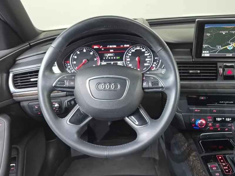 Audi A6 40 Tfsi Premium, снимка 12 - Автомобили и джипове - 55703422