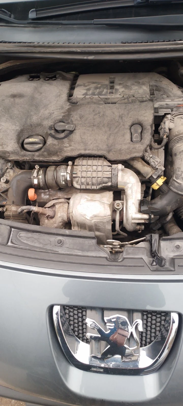 Peugeot 207 SW 1.6 HDI, снимка 11 - Автомобили и джипове - 56637732