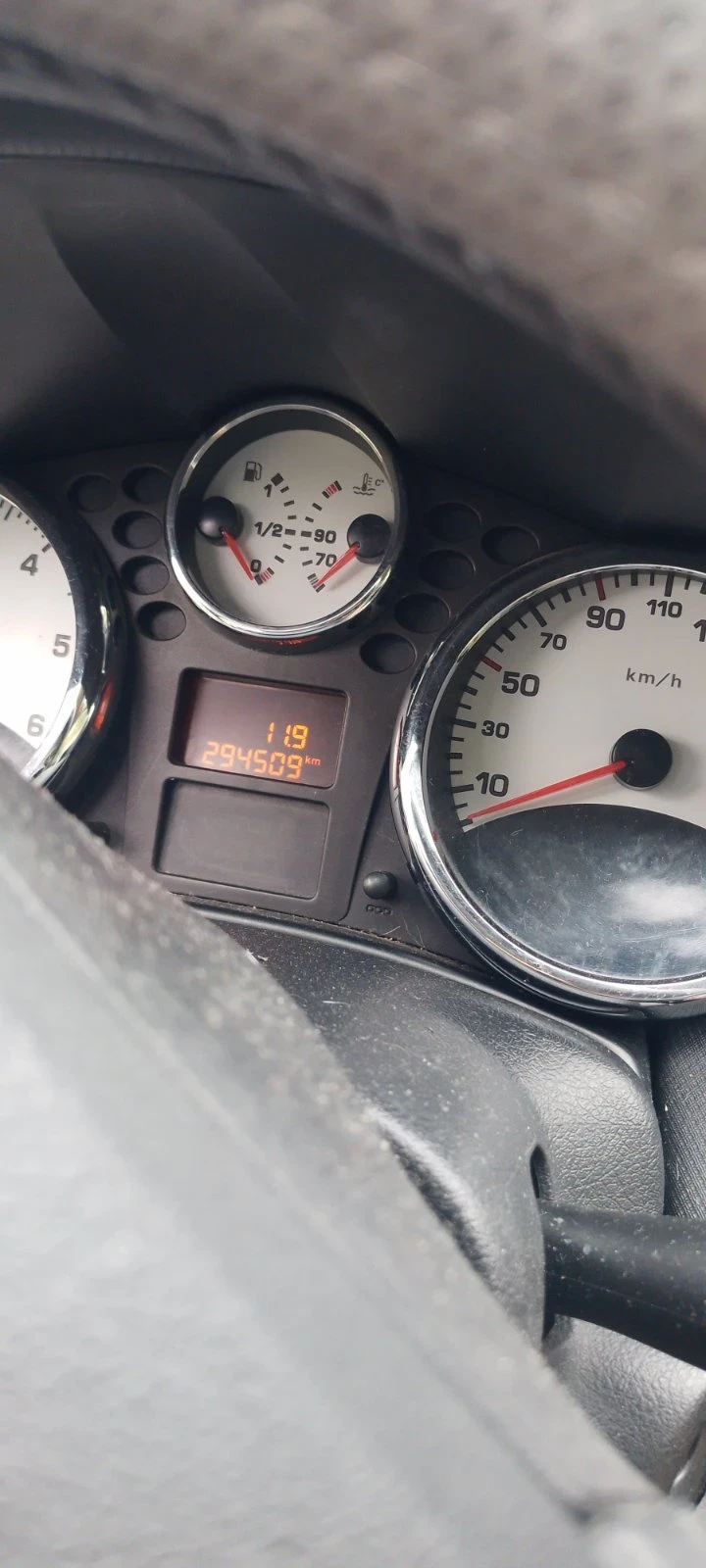 Peugeot 207 SW 1.6 HDI, снимка 7 - Автомобили и джипове - 56637732