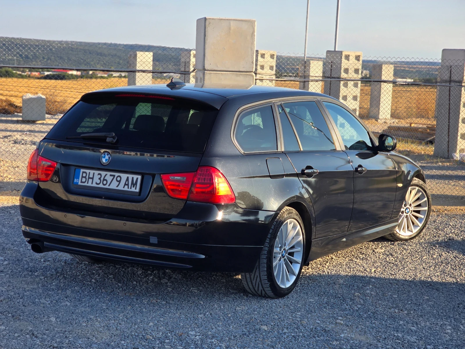 BMW 320 Facelift  - изображение 6