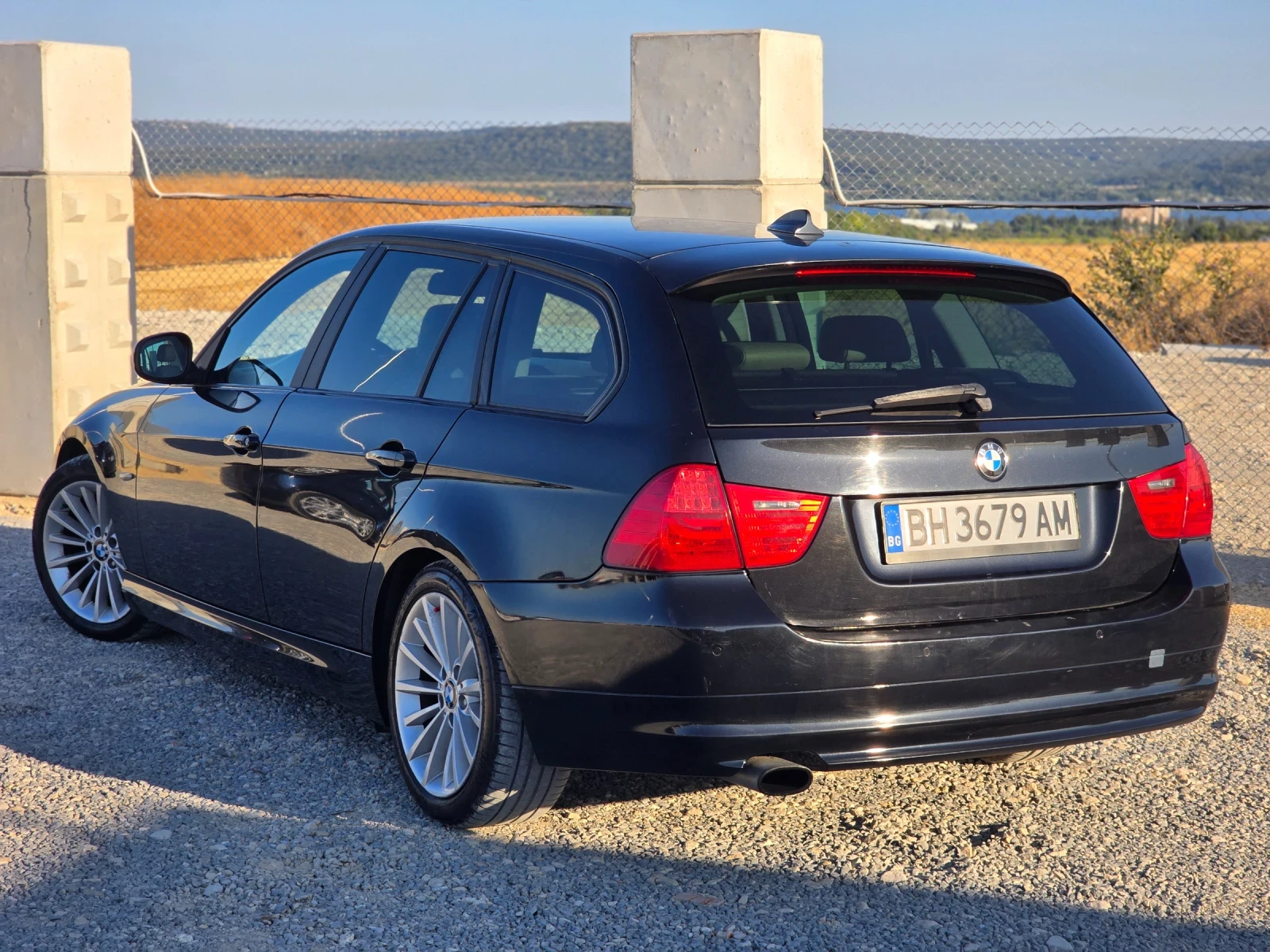 BMW 320 Facelift  - изображение 4