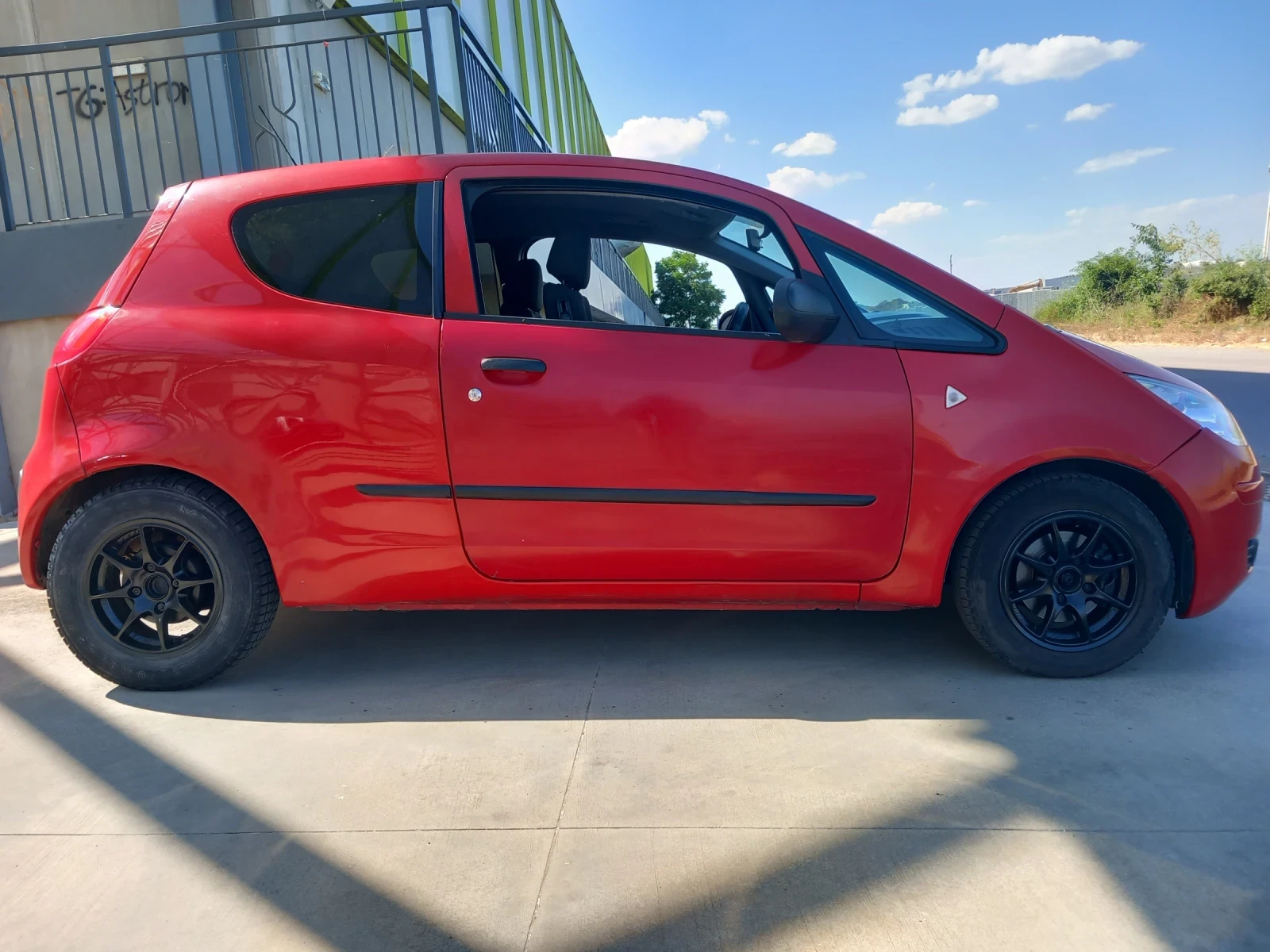 Mitsubishi Colt 1.1 бензин  - изображение 5