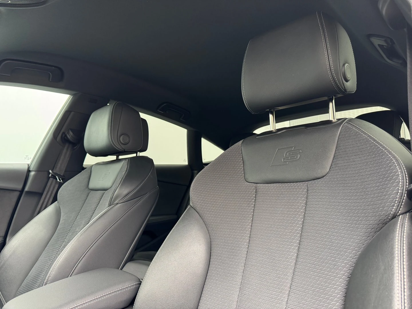 Audi A5 Advanced 40 TDI qu, снимка 7 - Автомобили и джипове - 54717742