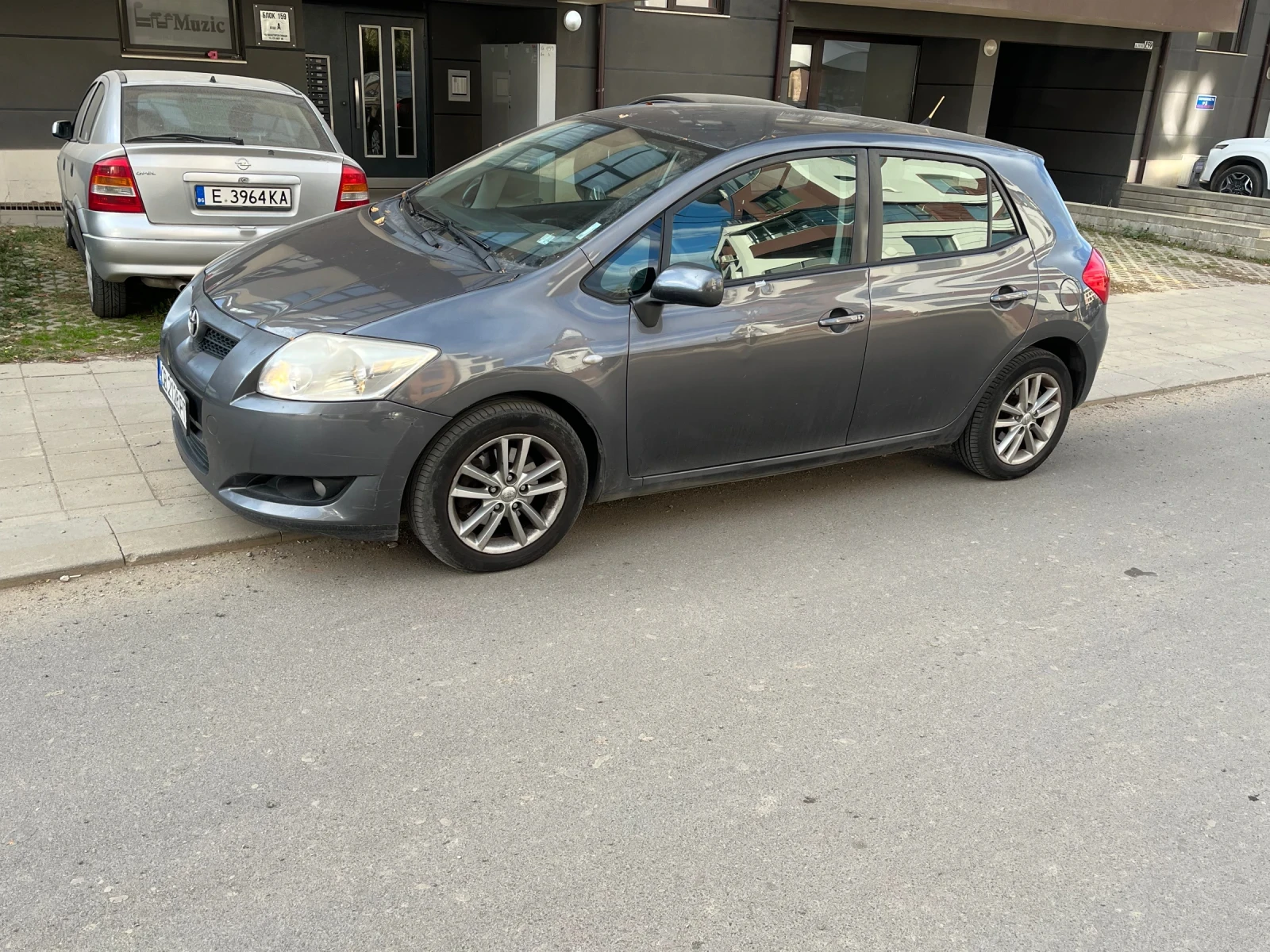 Toyota Auris 2.0 D4D - изображение 3