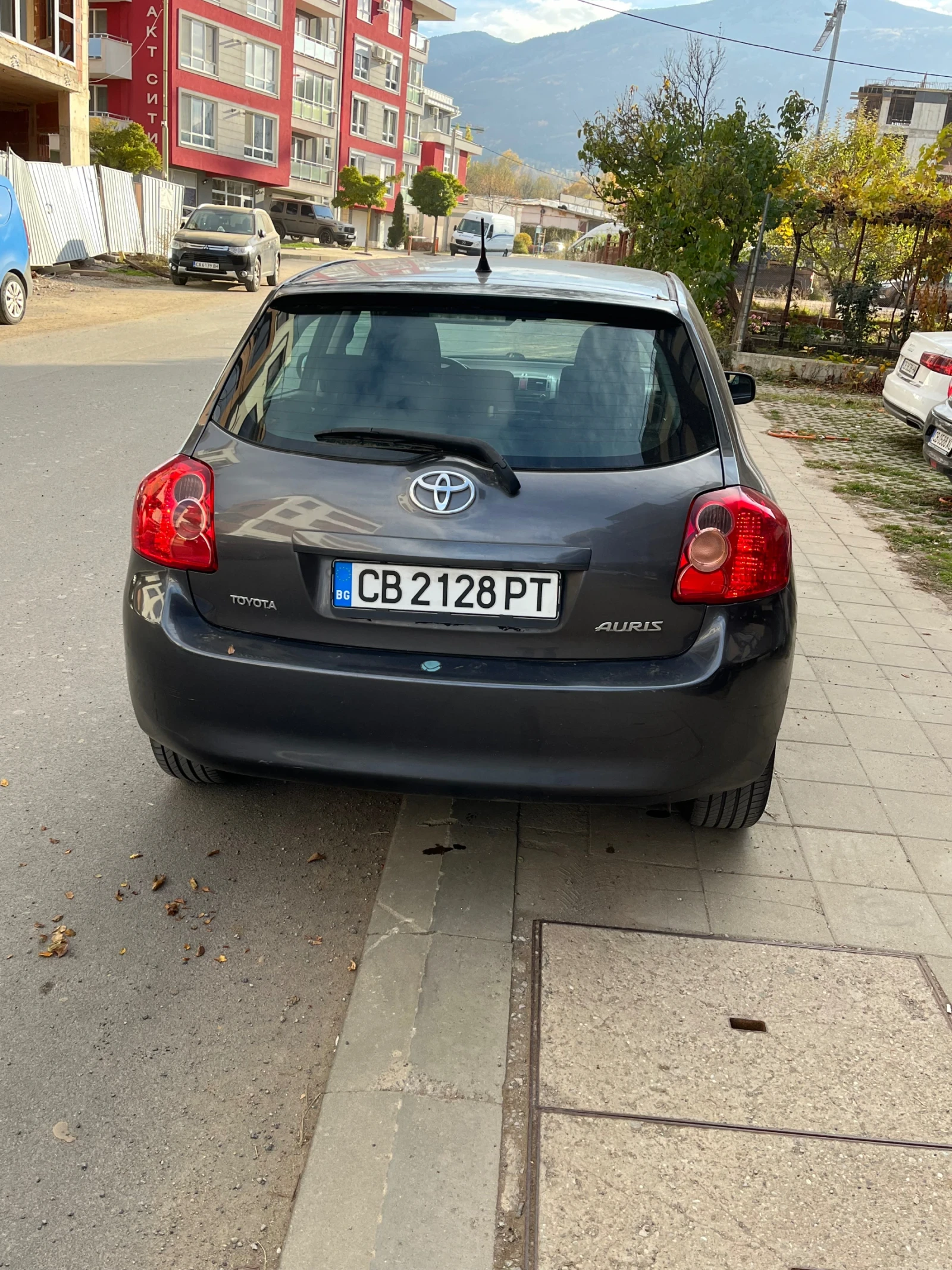 Toyota Auris 2.0 D4D - изображение 4