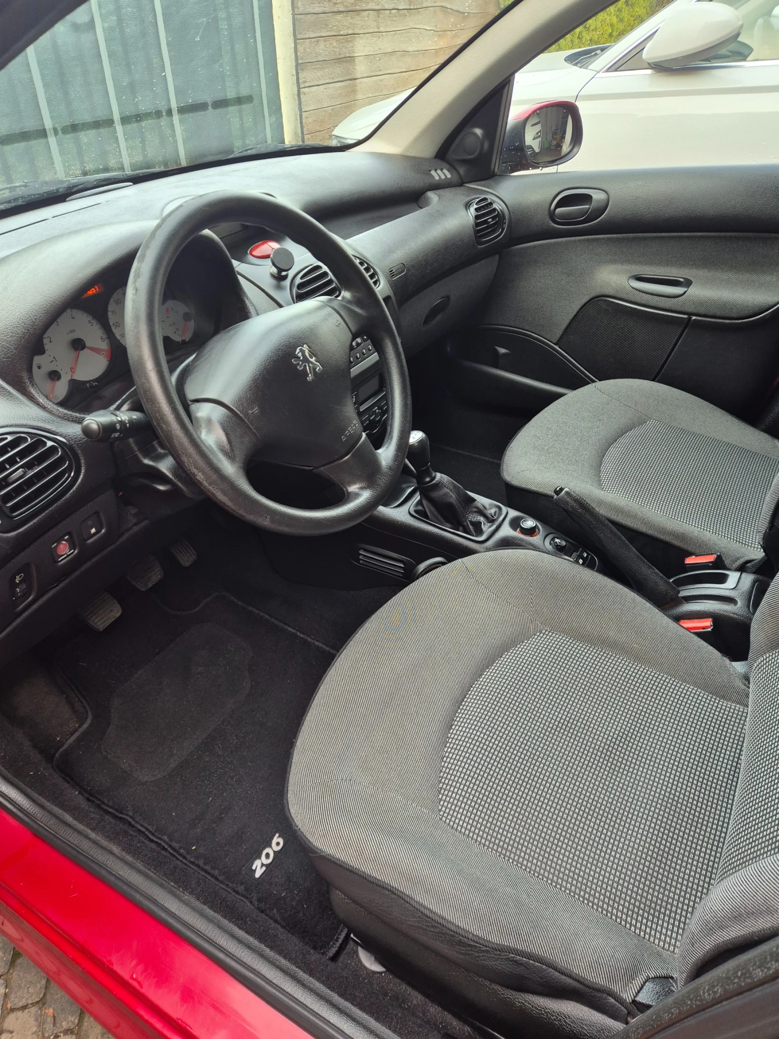 Peugeot 206 1, 4 �����, 37000 km! | Mobile.bg � ����������� 10