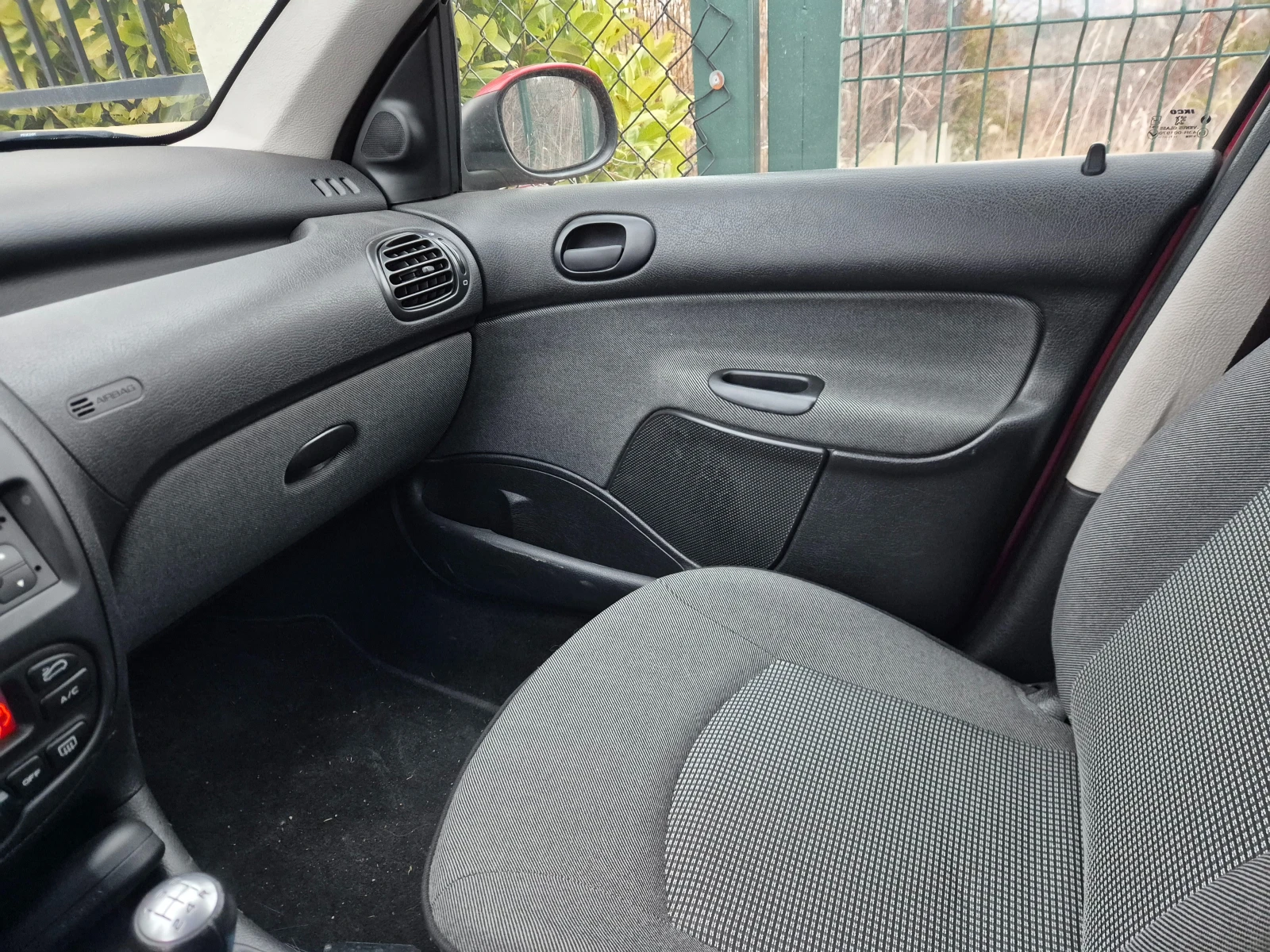 Peugeot 206 1, 4 ����� | Mobile.bg � ����������� 12