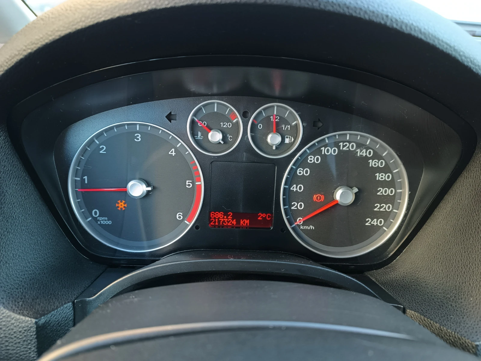 Ford C-max Facelift 1.6 TDCI 90 k.c. | Mobile.bg � ����������� 12