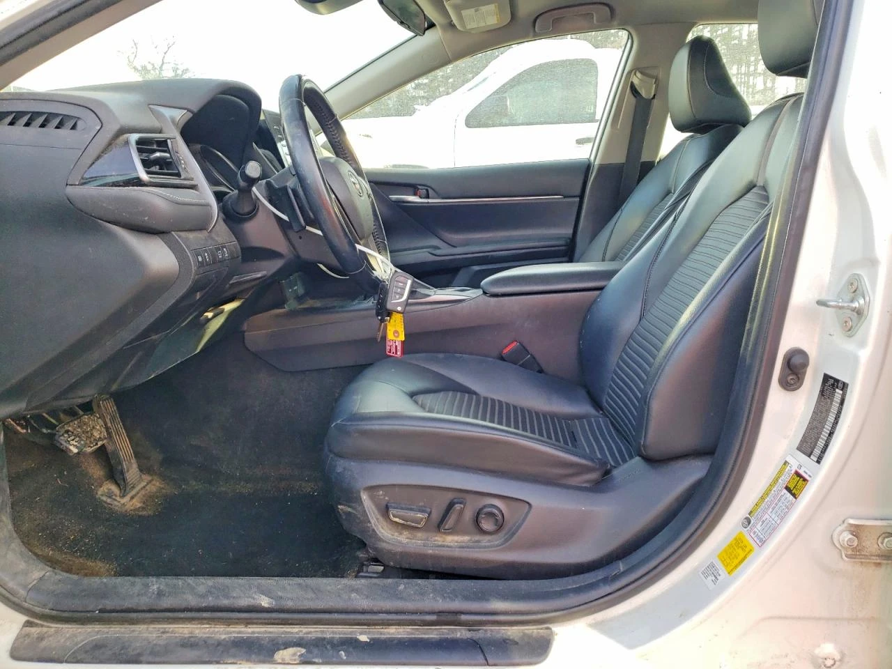 Toyota Camry 2.5l Se, снимка 7 - Автомобили и джипове - 53923604