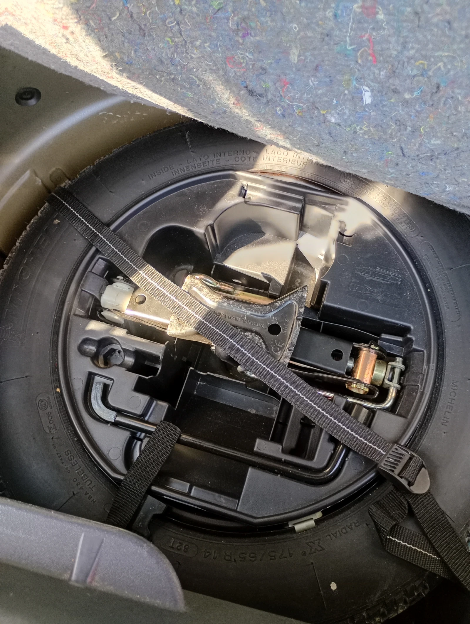 Citroen C3, снимка 12 - Автомобили и джипове - 54237625