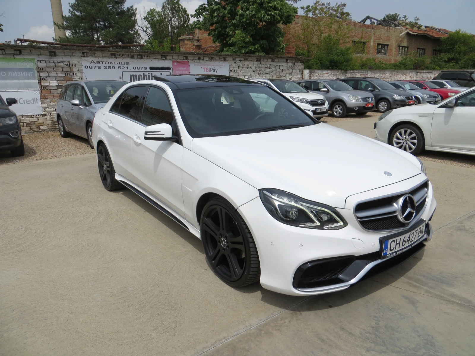 Mercedes-Benz E 220 2.2CDI AMG-PACK-ОБСЛУЖЕНА, снимка 2 - Автомобили и джипове - 54475075