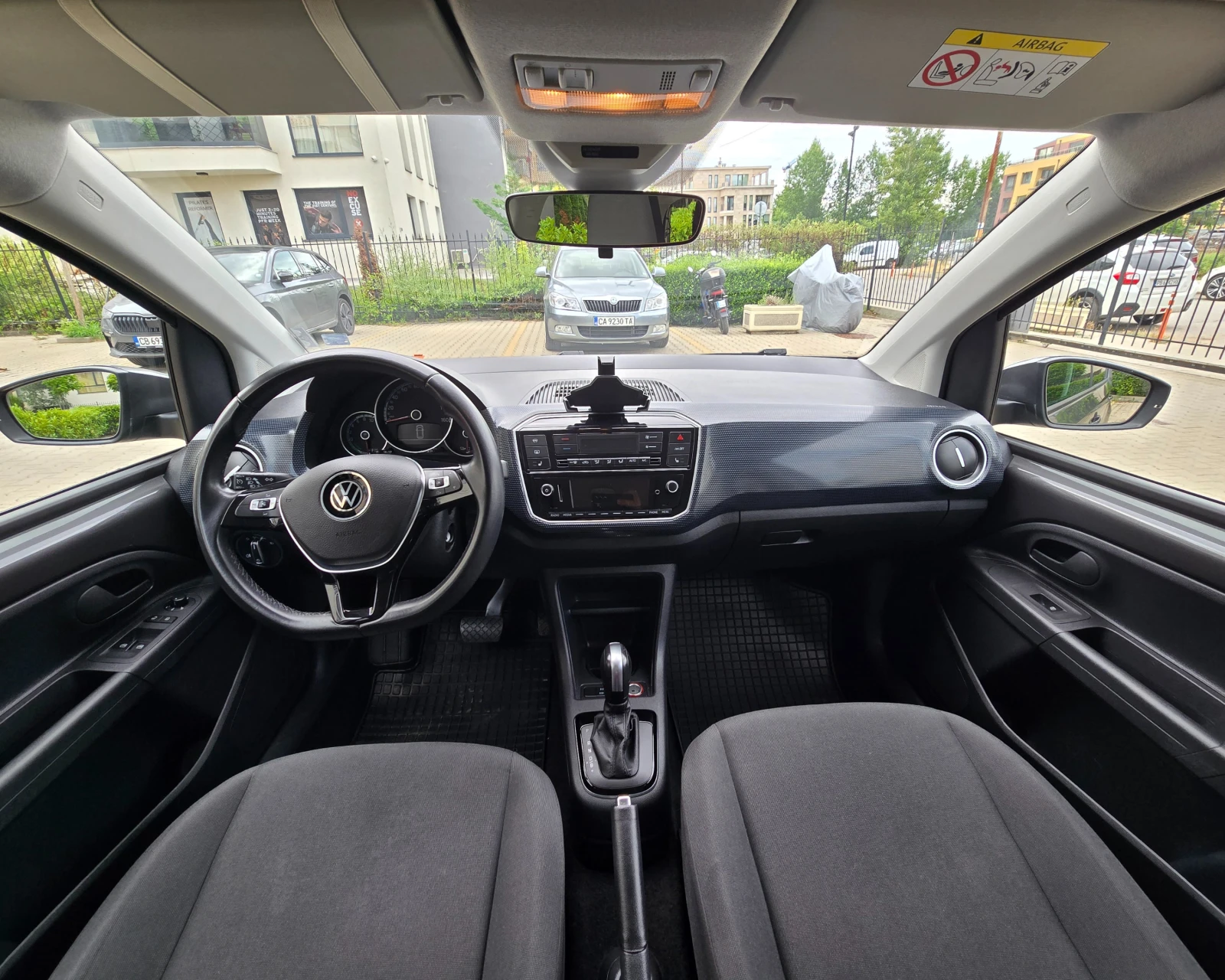 VW Up CCS, снимка 11 - Автомобили и джипове - 55137938