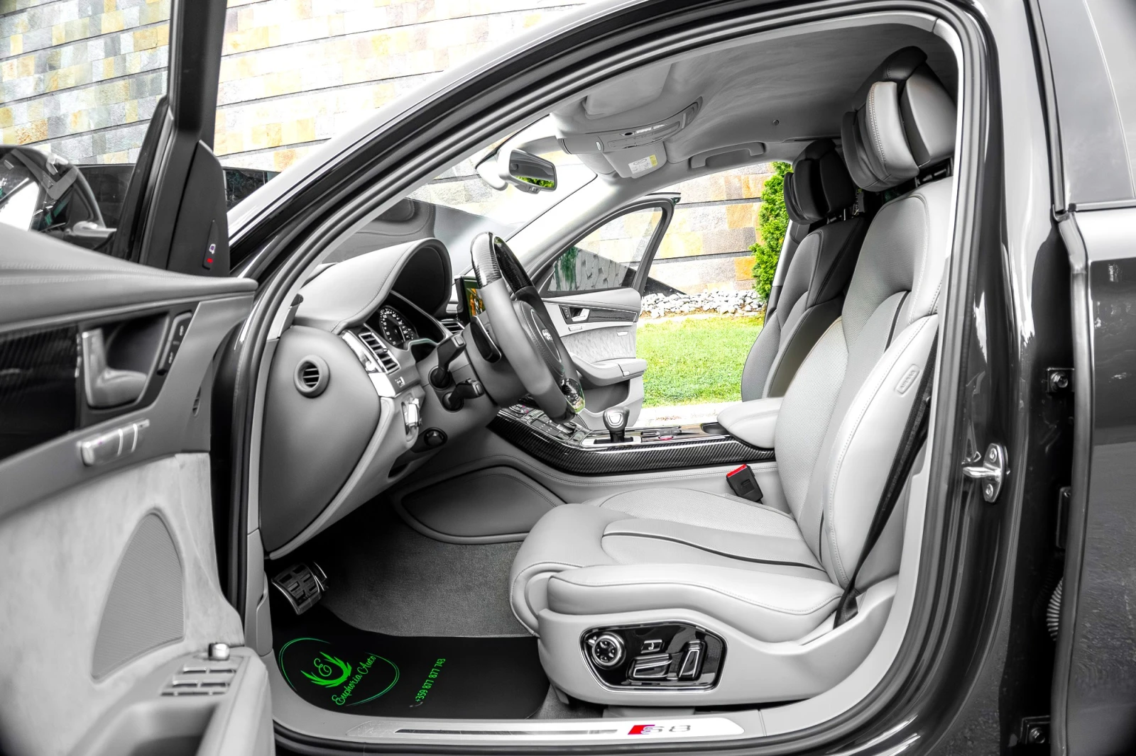 Audi S8 PLUS* ABT-730HP* MASSAGE* HEAD UP* BOSE* CARBON, снимка 9 - Автомобили и джипове - 55344622
