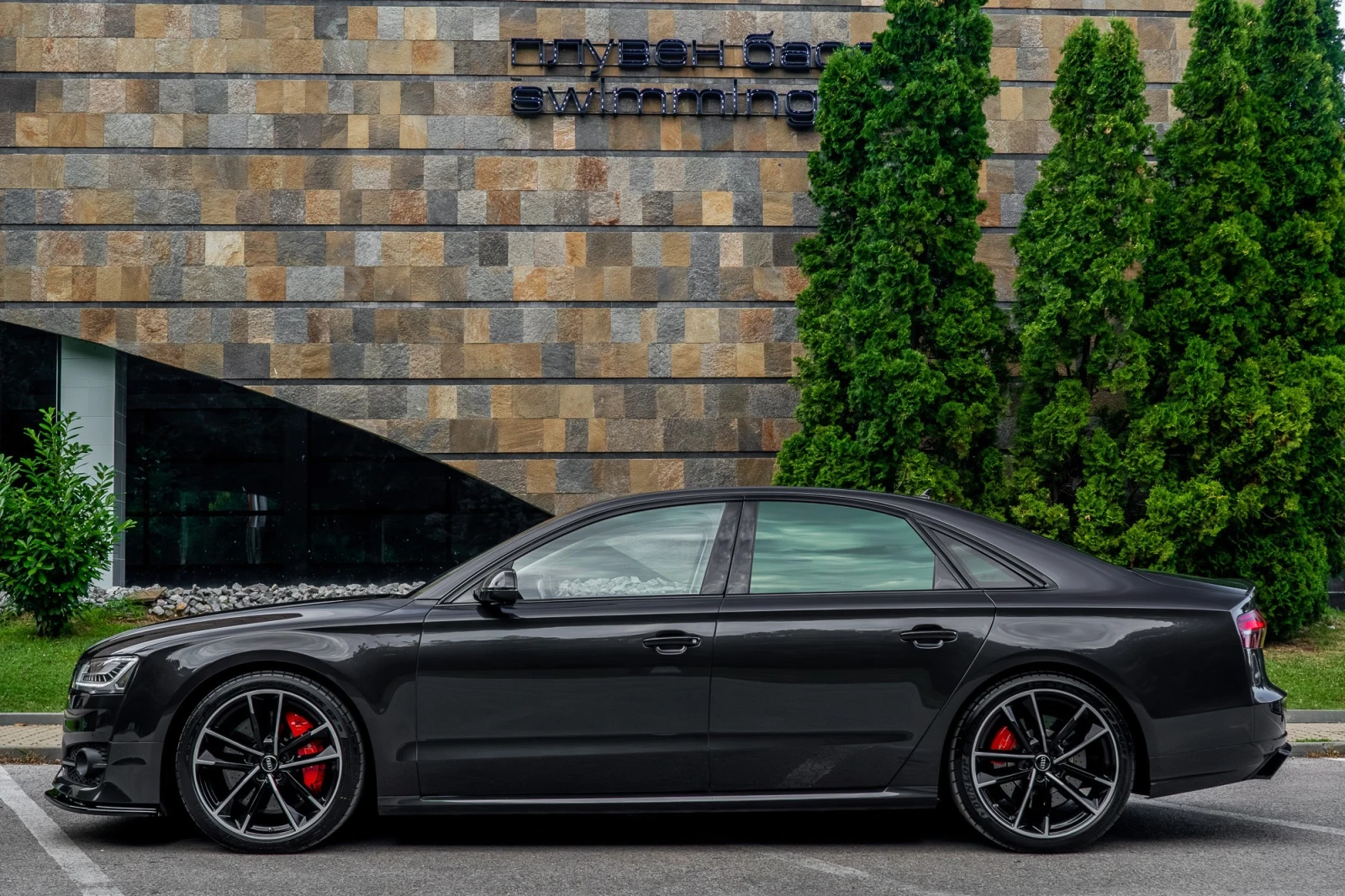 Audi S8 PLUS* ABT-730HP* MASSAGE* HEAD UP* BOSE* CARBON, снимка 2 - Автомобили и джипове - 55344622
