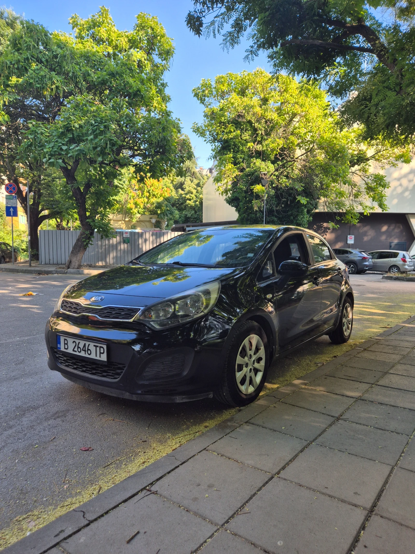 Kia Rio 1, 2 GAZ-BENZIN, снимка 2 - Автомобили и джипове - 55563433