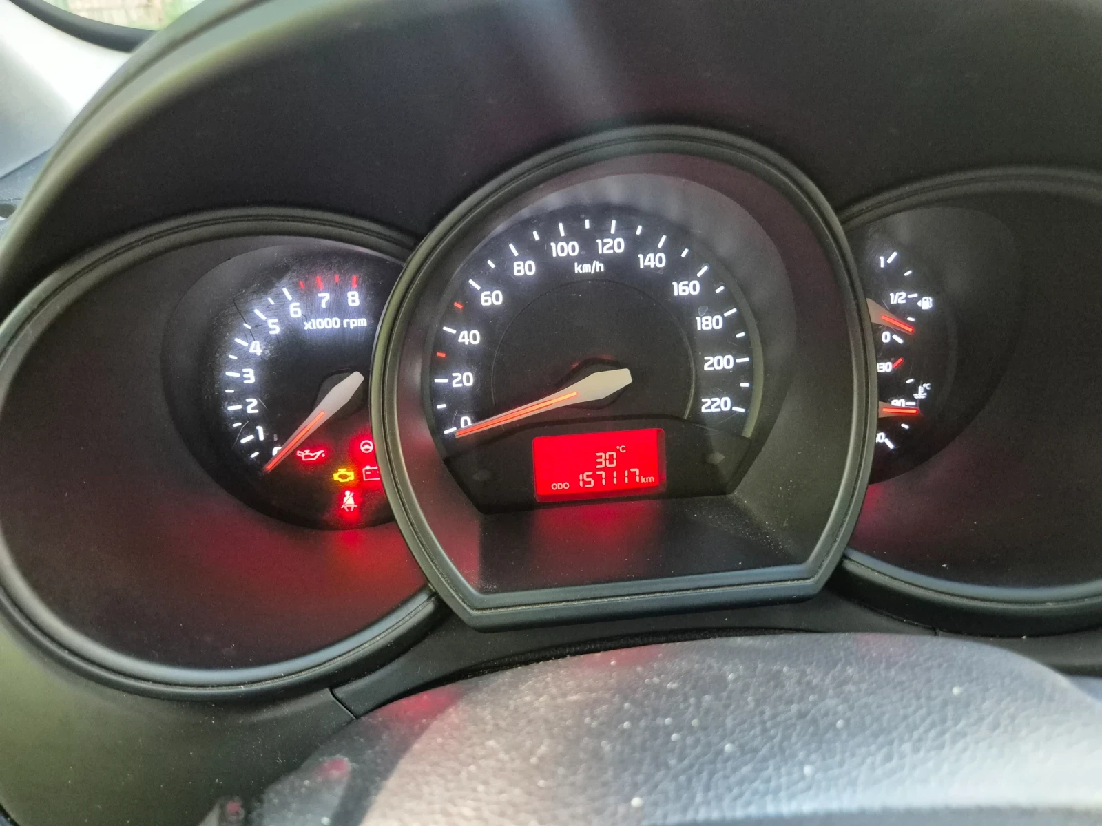 Kia Rio 1, 2 GAZ-BENZIN, снимка 10 - Автомобили и джипове - 55563433