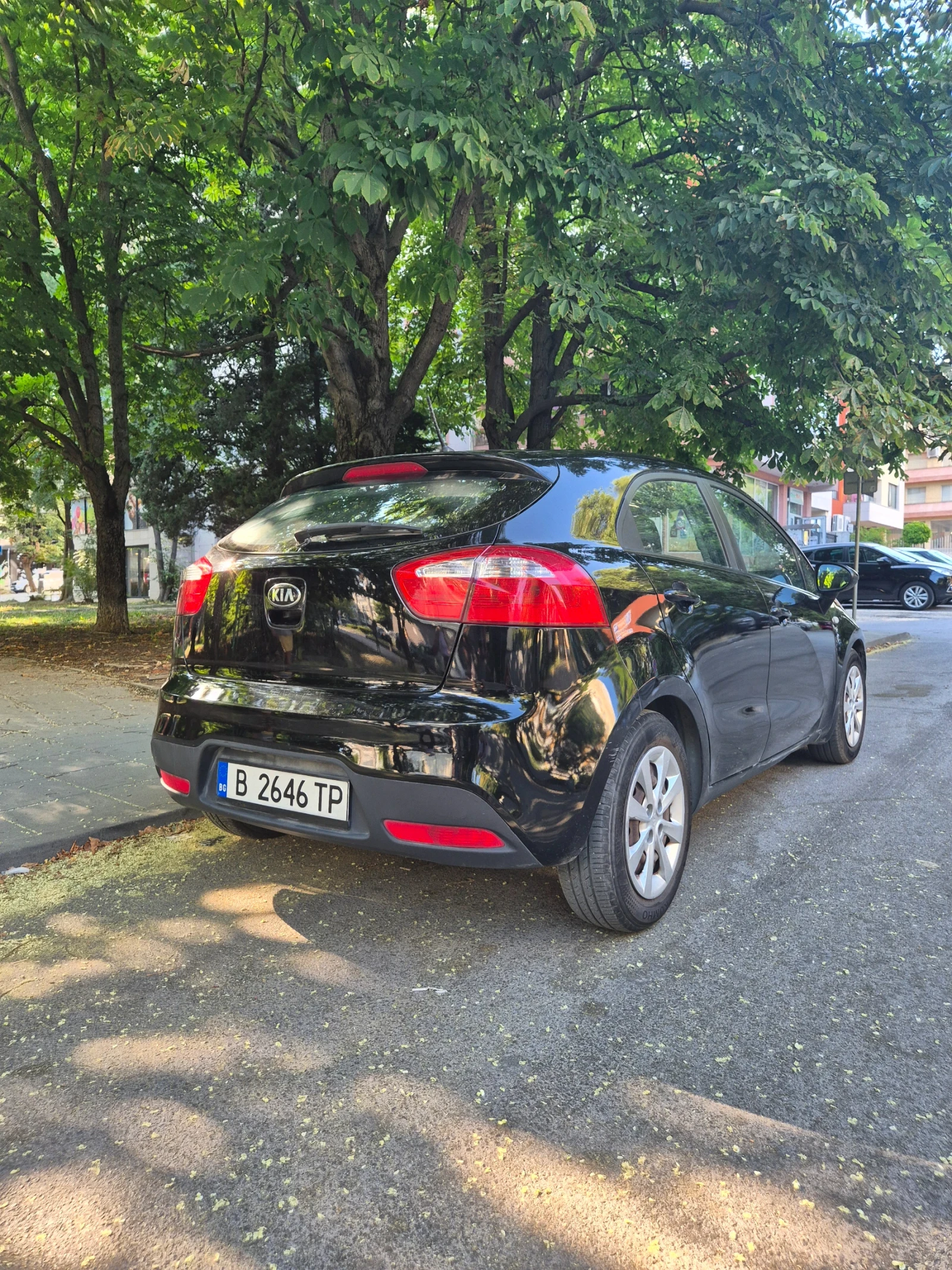 Kia Rio 1, 2 GAZ-BENZIN, снимка 4 - Автомобили и джипове - 55563433