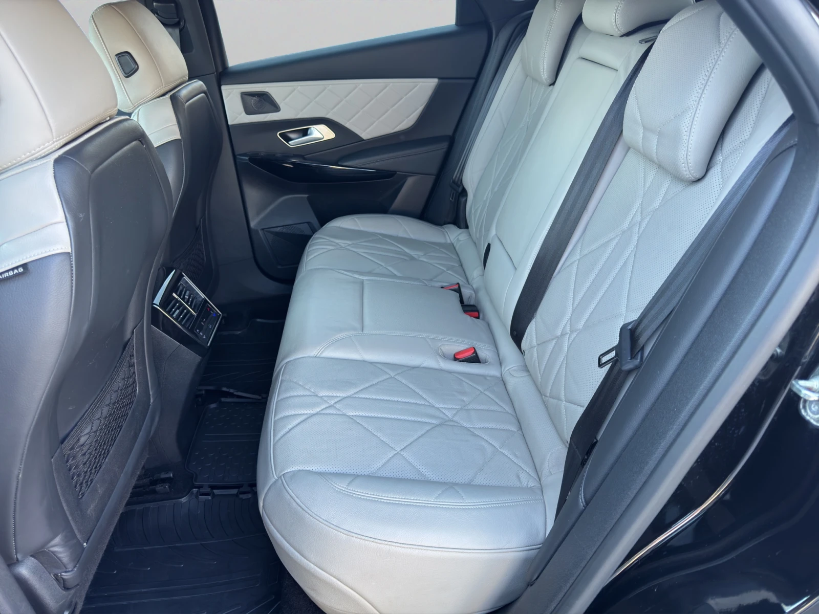 DS DS 7 CROSSBACK GRAND CHIC E-TENSE 4X2, снимка 11 - Автомобили и джипове - 56117920