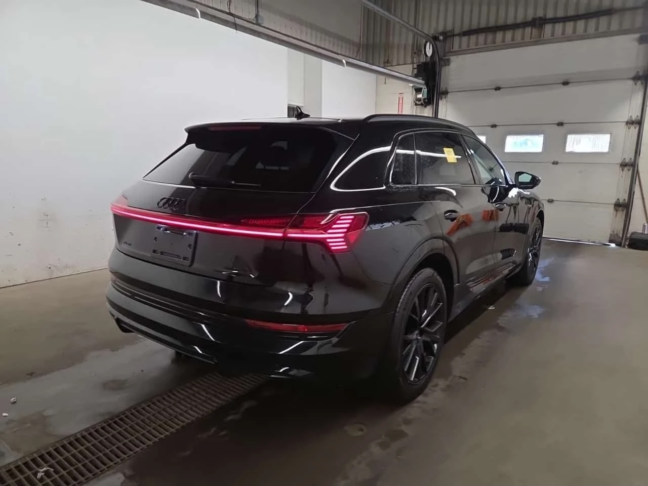 Audi E-Tron  TECHNIK / 360 / Distronic /B&O/Carfax  | Mobile.bg � ����������� 3