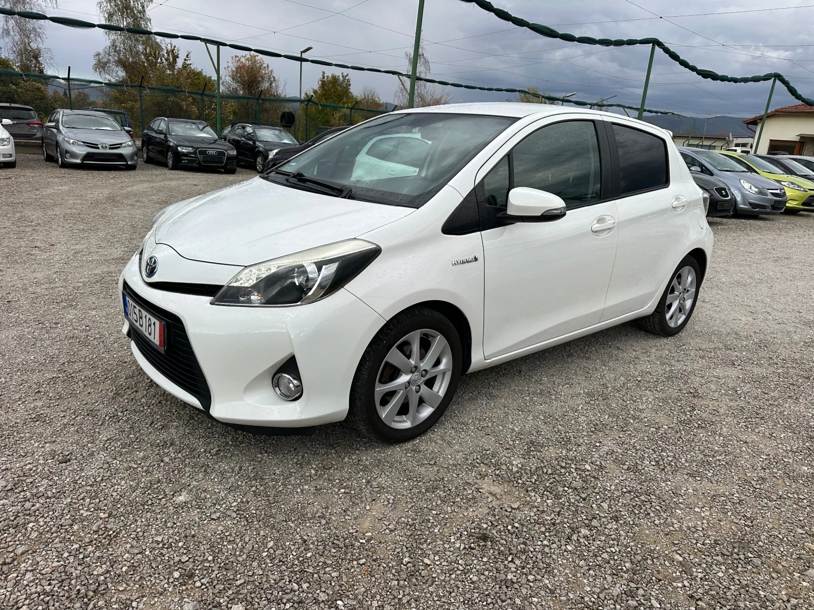 Toyota Yaris 1.5 I HYBRID | Mobile.bg � ����������� 3