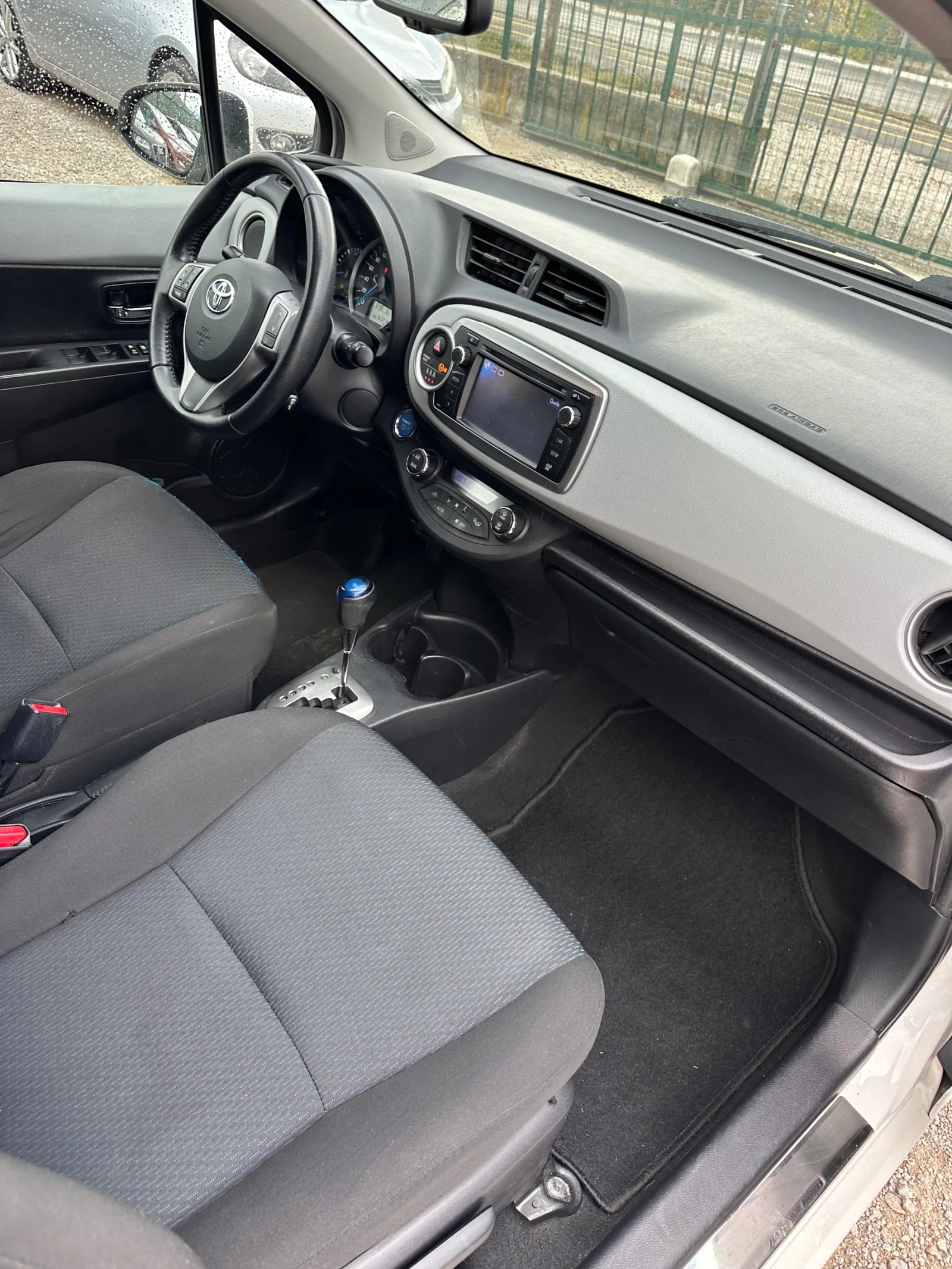 Toyota Yaris 1.5 I HYBRID | Mobile.bg � ����������� 15