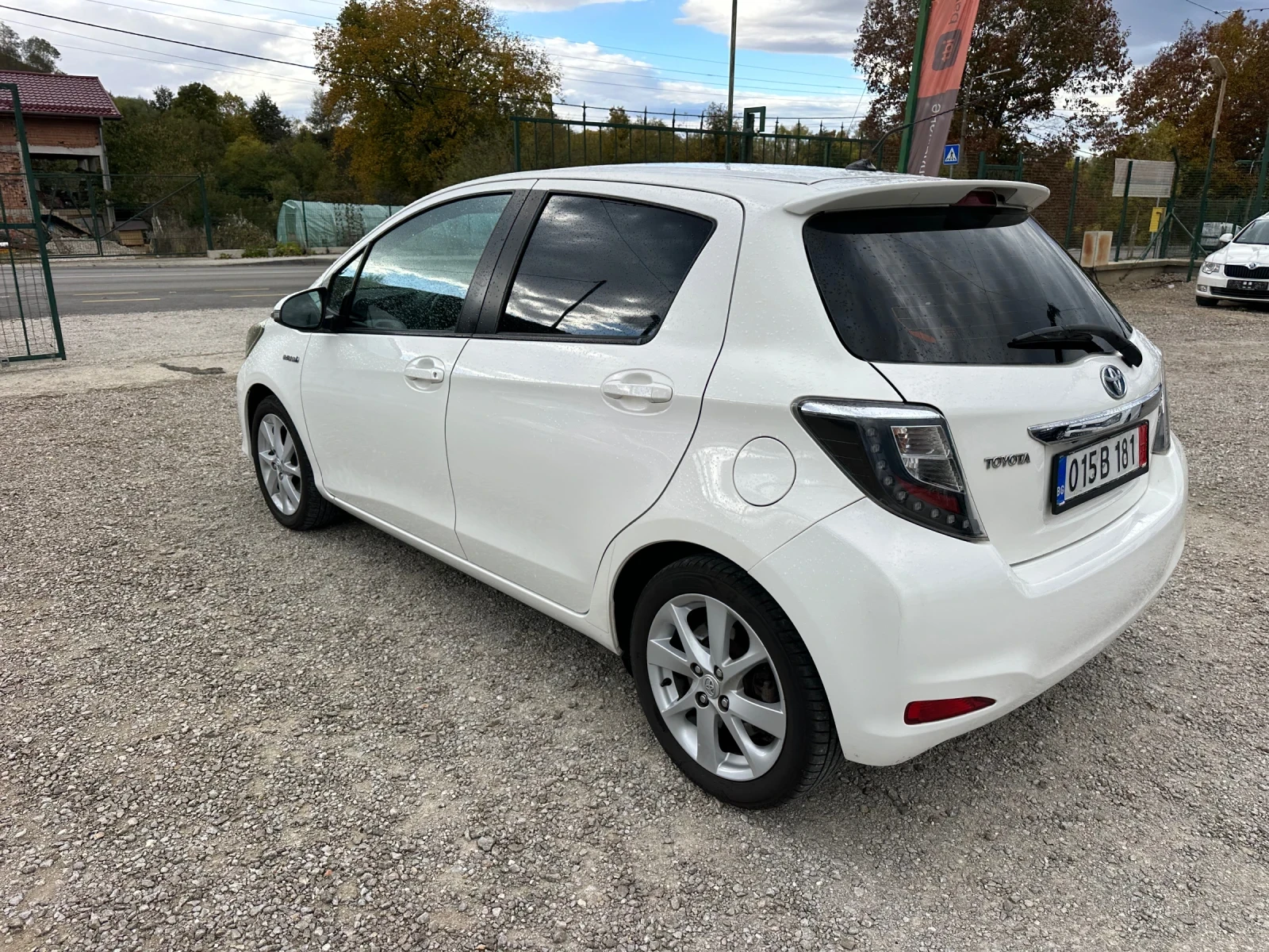 Toyota Yaris 1.5 I HYBRID | Mobile.bg � ����������� 6