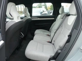 Volvo EX90 Ultra Twin Motors Performance B&W, снимка 9