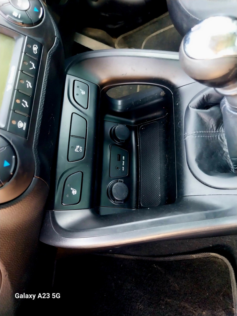 Hyundai IX35 1.7 Desil  Navigation перфектно състояние, снимка 17 - Автомобили и джипове - 46392178
