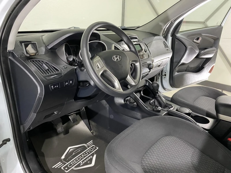 Hyundai IX35 1.7D, снимка 7 - Автомобили и джипове - 47779343