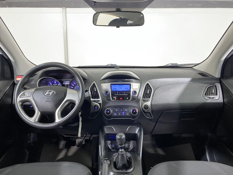 Hyundai IX35 1.7D, снимка 8 - Автомобили и джипове - 47779343