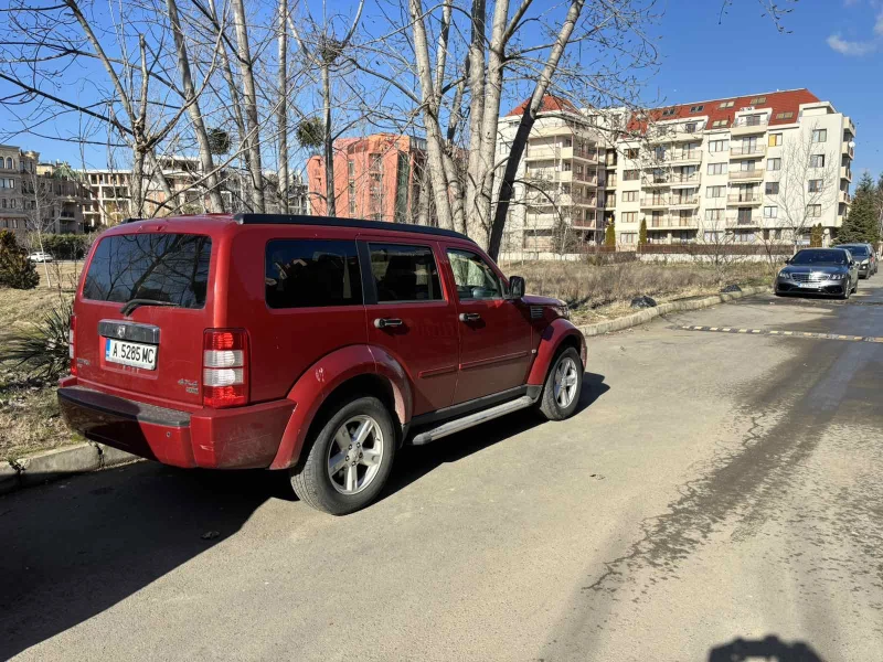 Dodge Nitro, снимка 3 - Автомобили и джипове - 48878202