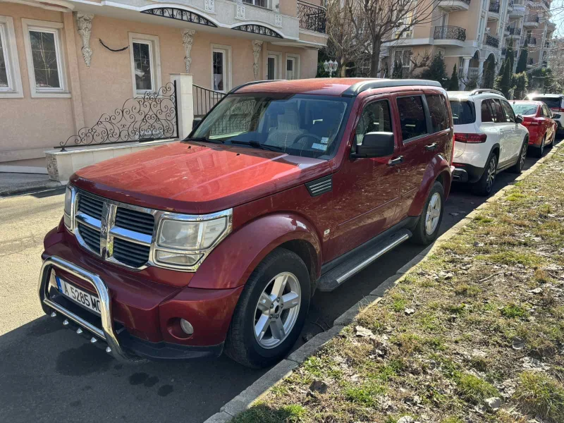 Dodge Nitro, снимка 1 - Автомобили и джипове - 48878202