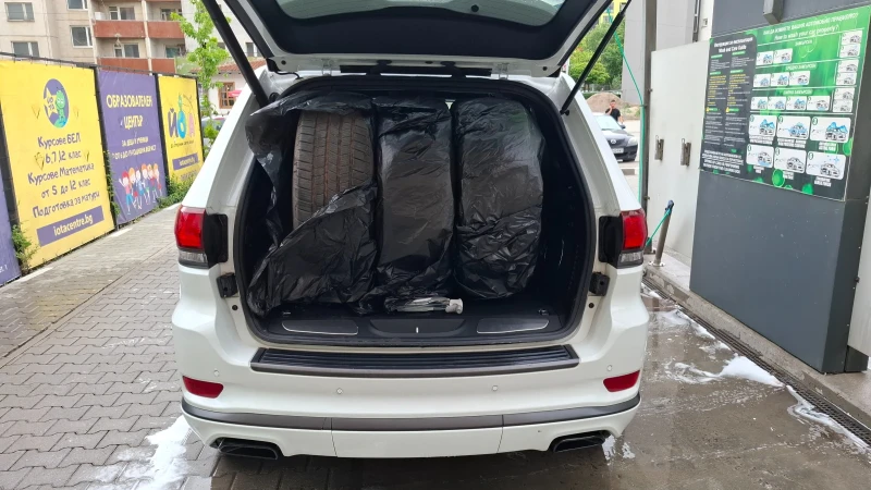 Jeep Grand cherokee 3.6 V6 + Каско, снимка 8 - Автомобили и джипове - 51945641