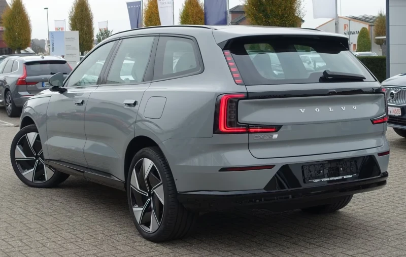 Volvo EX90 Ultra Twin Motors Performance B&W, снимка 2 - Автомобили и джипове - 52367217