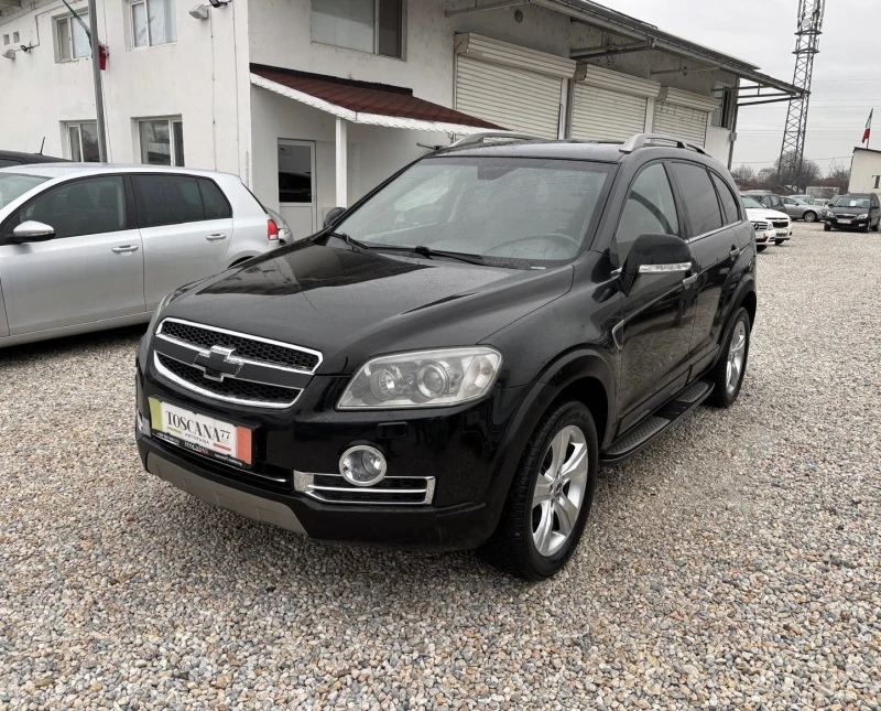 Chevrolet Captiva 2.0d* 4x4* Navi* 7 места* Кожа* Лизинг, снимка 2 - Автомобили и джипове - 53326690