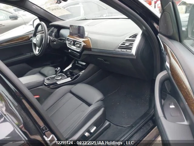 BMW X3 XDRIVE30I   - изображение 9