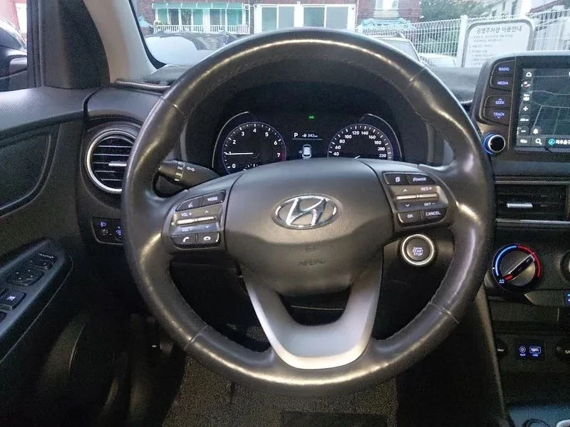 Hyundai Kona, снимка 14 - Автомобили и джипове - 56687891