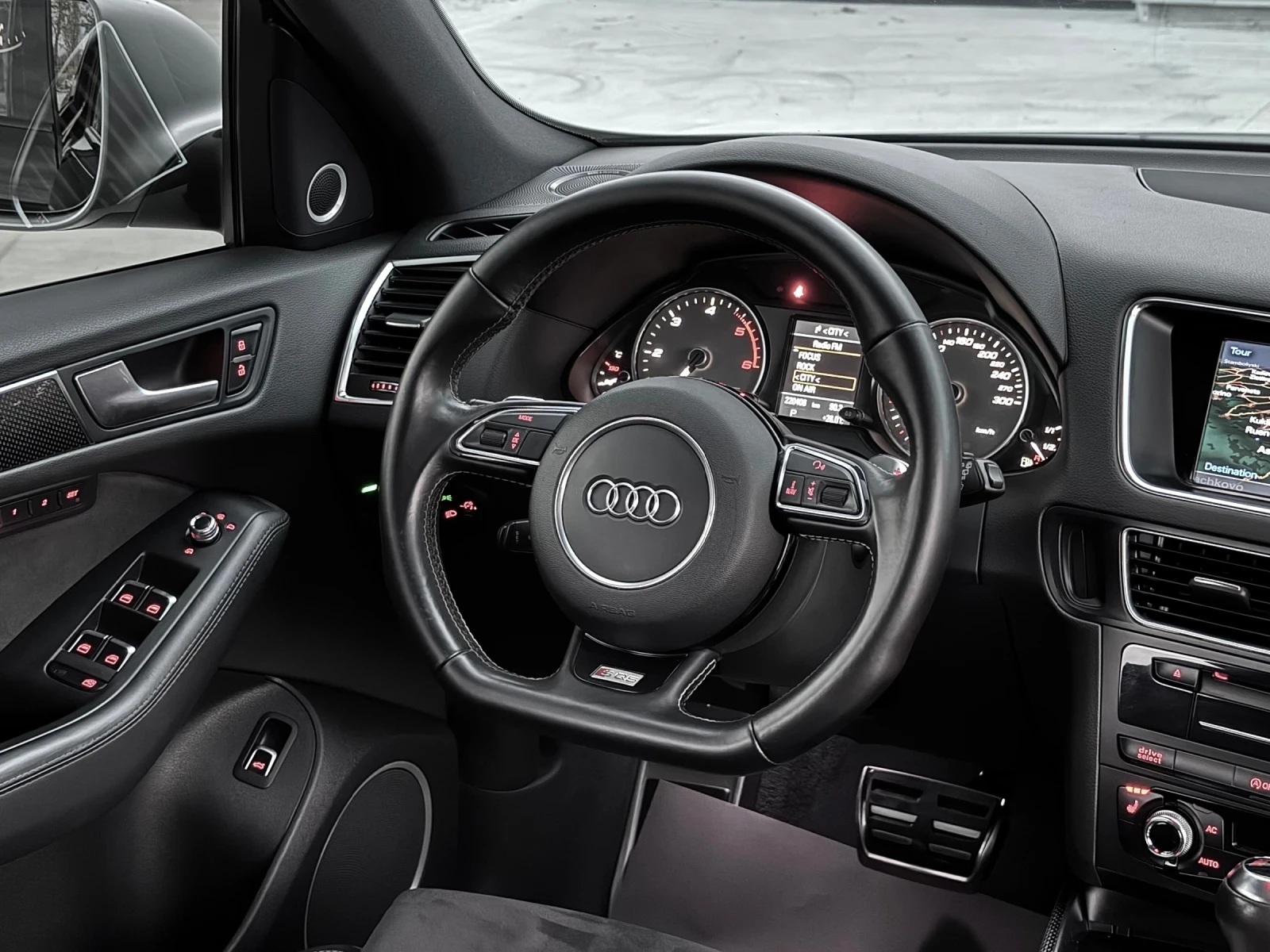Audi SQ5 biTDI/ PANO/ 3xTV/ SHADOW LINE/ CARBON/ LED - изображение 8