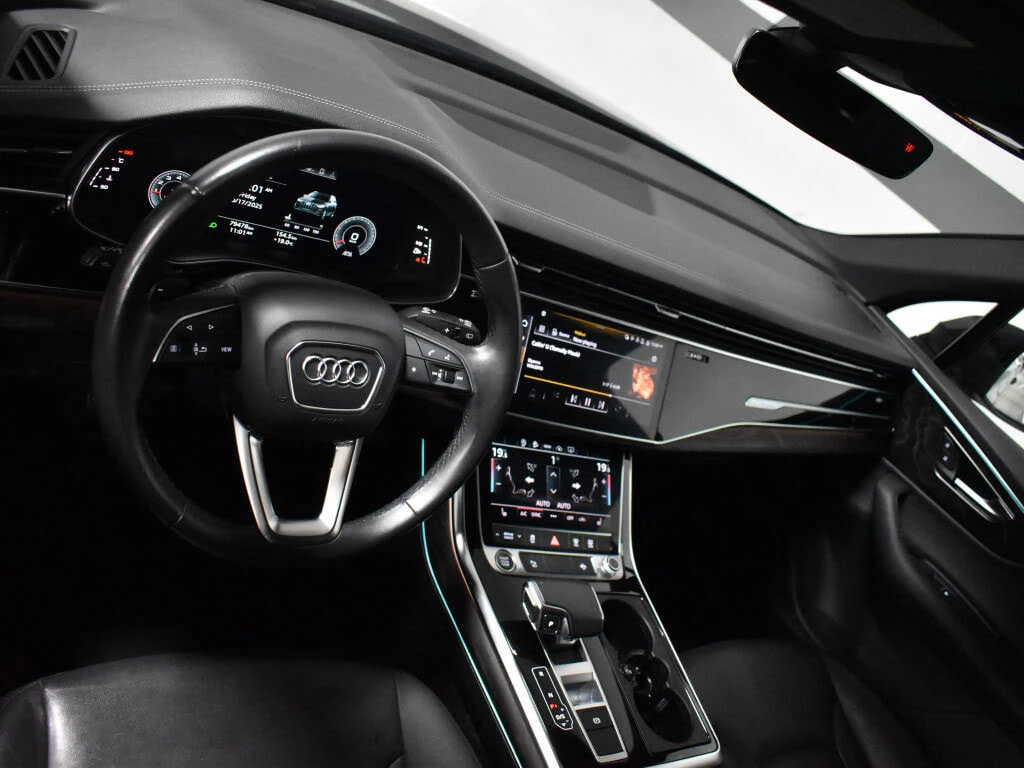 Audi Q7 * АВТО КРЕДИТ* ЦЕНА ДО БГ * СЕРВИЗНА ИСТОРИЯ *  - изображение 9