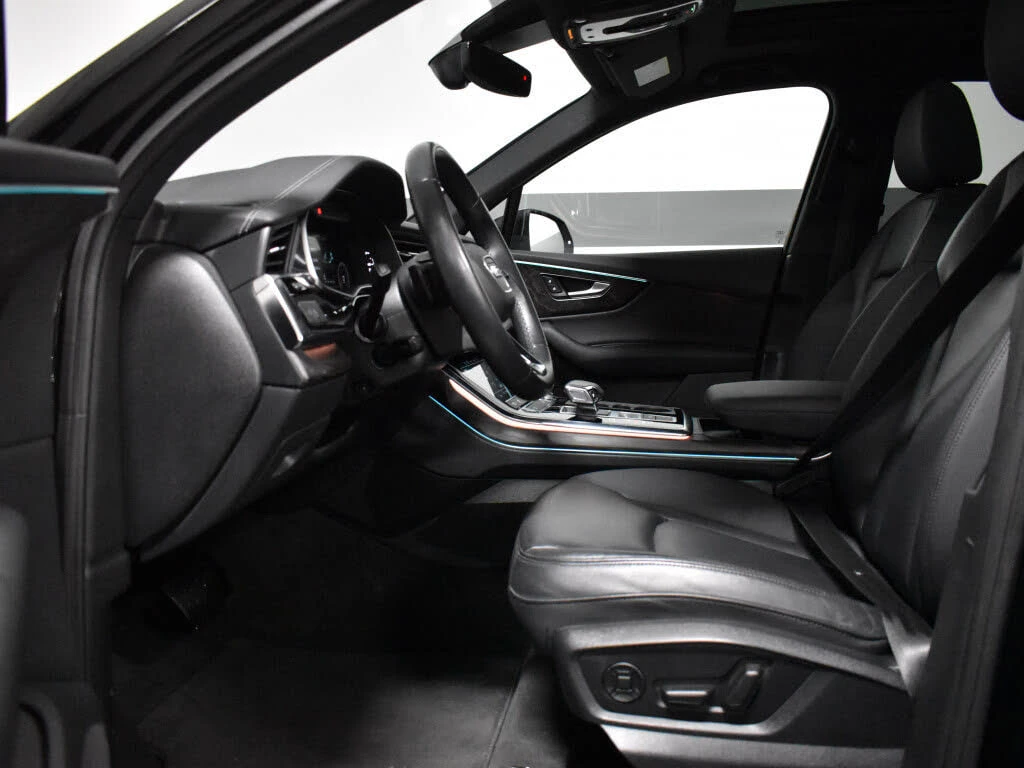 Audi Q7 * АВТО КРЕДИТ* ЦЕНА ДО БГ * СЕРВИЗНА ИСТОРИЯ *  - изображение 8