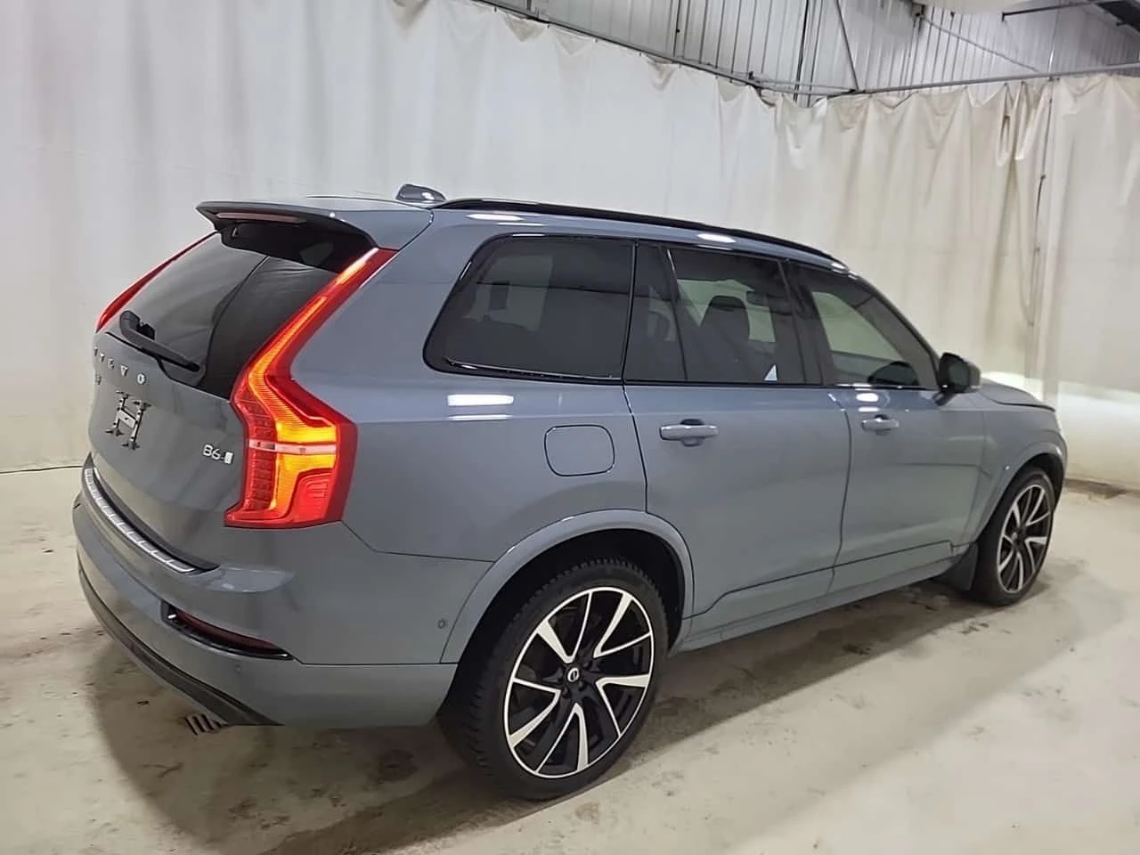 Volvo Xc90 * PLUS DARK THEME * CARFAX * Без инциденти * , снимка 3 - Автомобили и джипове - 53999117