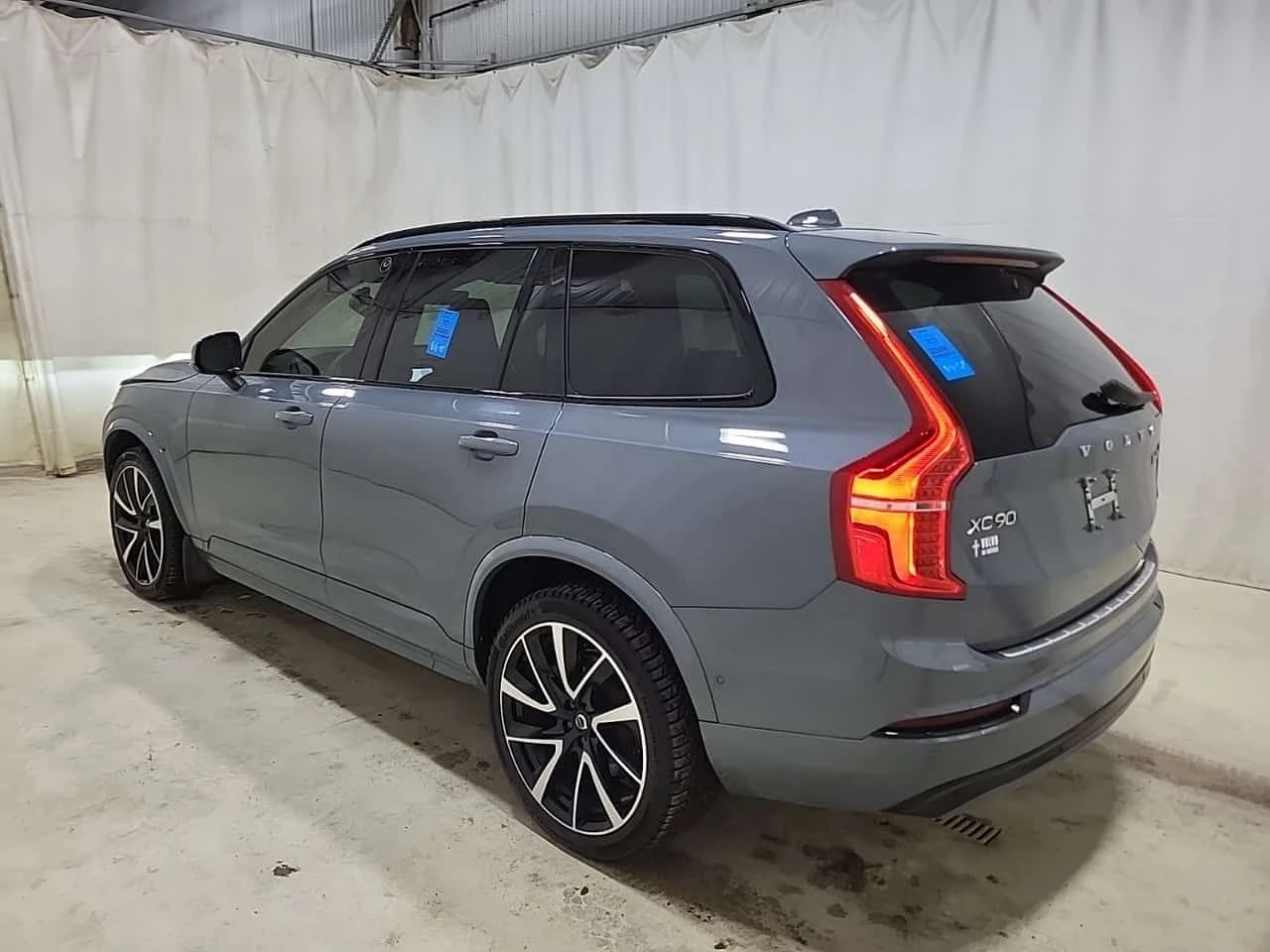 Volvo Xc90 * PLUS DARK THEME * CARFAX * Без инциденти * , снимка 4 - Автомобили и джипове - 53999117