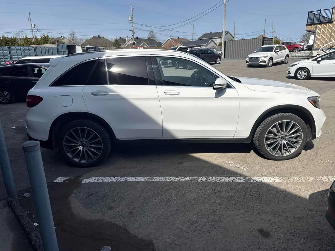 Mercedes-Benz GLC * 300 * PANO* KEYLESS* ПОДГРЕВ* , снимка 3 - Автомобили и джипове - 54347188