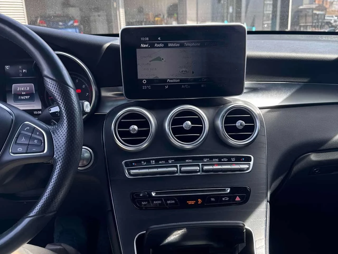 Mercedes-Benz GLC * 300 * PANO* KEYLESS* ПОДГРЕВ* , снимка 9 - Автомобили и джипове - 54347188