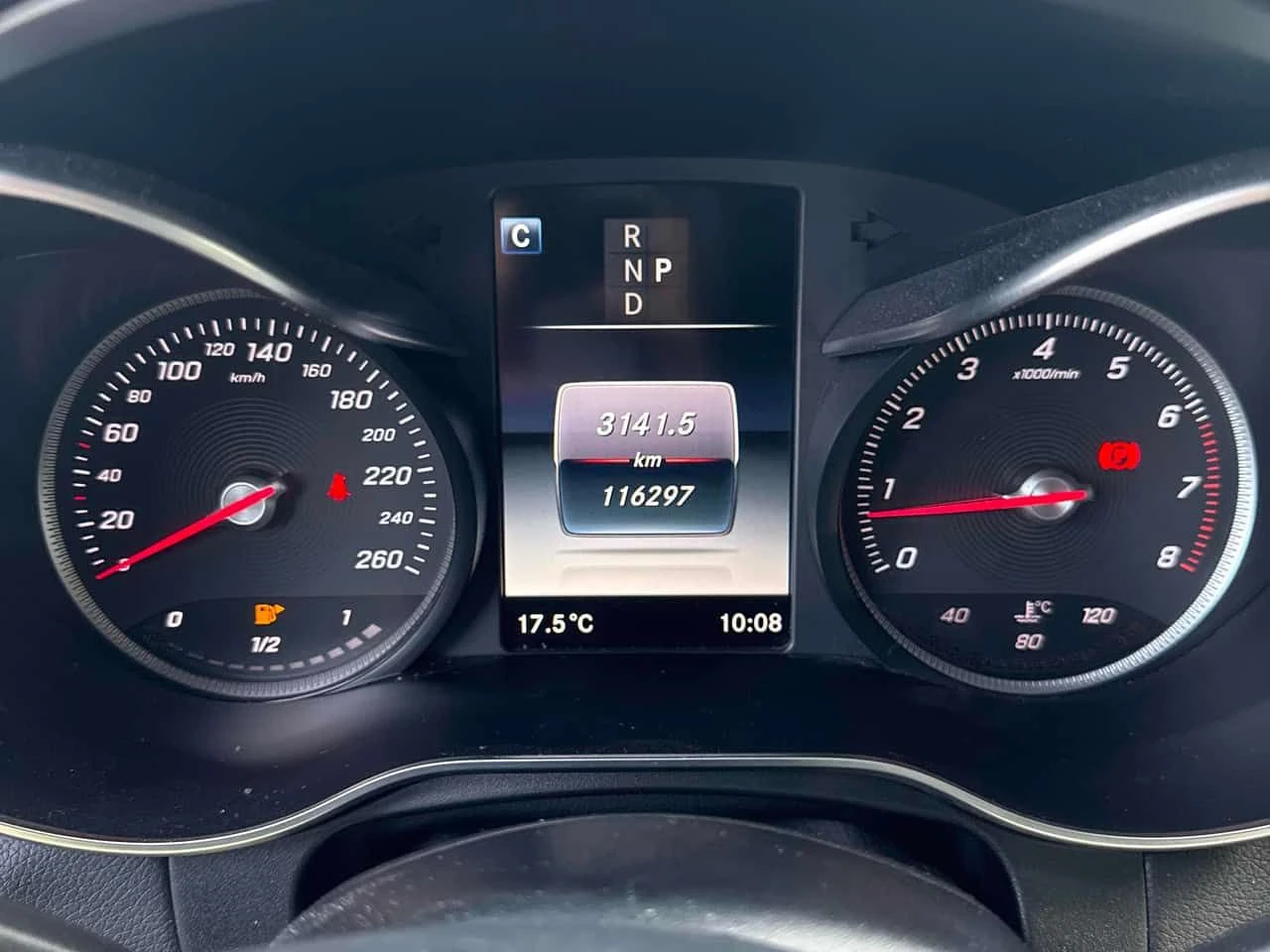 Mercedes-Benz GLC * 300 * PANO* KEYLESS* ПОДГРЕВ* , снимка 8 - Автомобили и джипове - 54347188