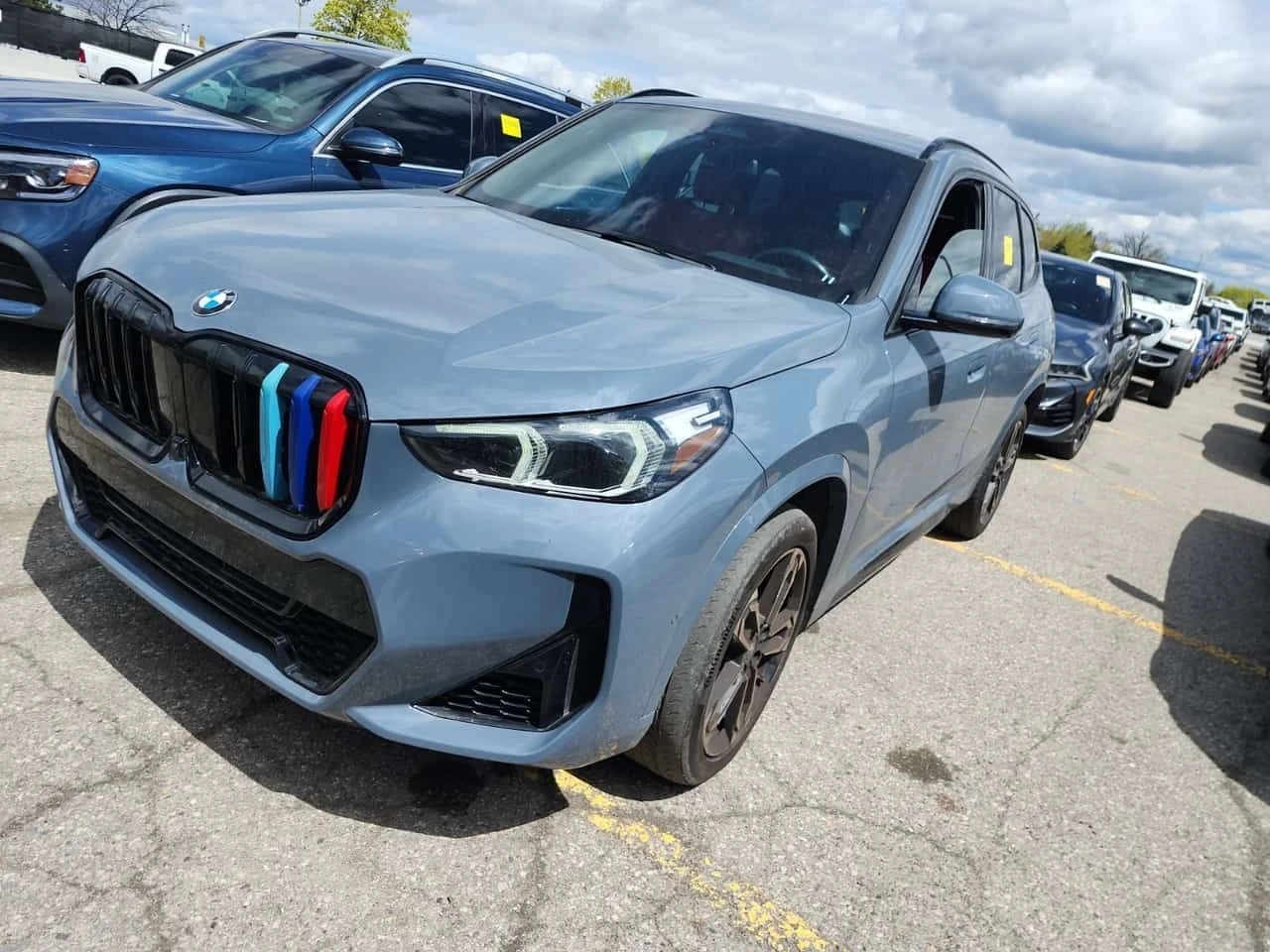 BMW X1  XDRIVE28I /360/M ПАКЕТ/HUD/Harman Kardon 