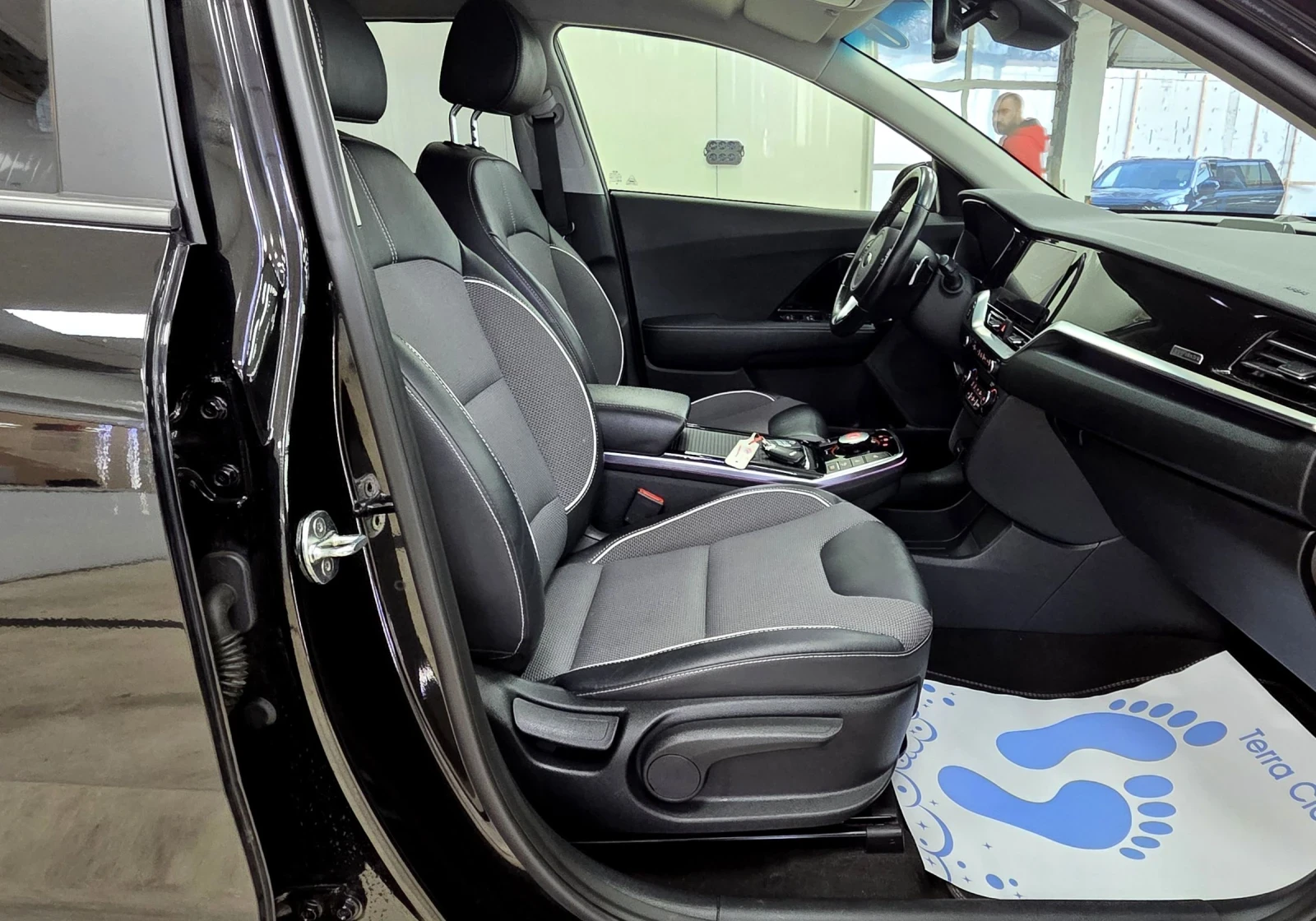 Kia Niro SOH100%В Гаранция, снимка 10 - Автомобили и джипове - 55317022