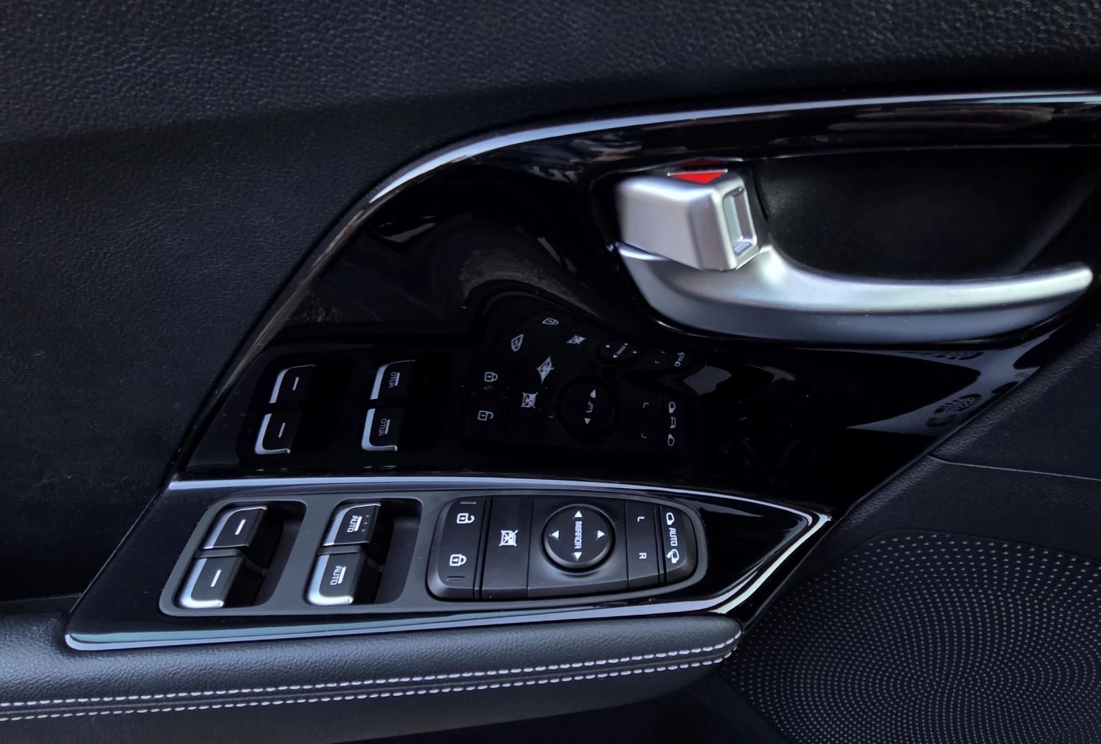 Kia Niro SOH100%В Гаранция, снимка 15 - Автомобили и джипове - 55317022