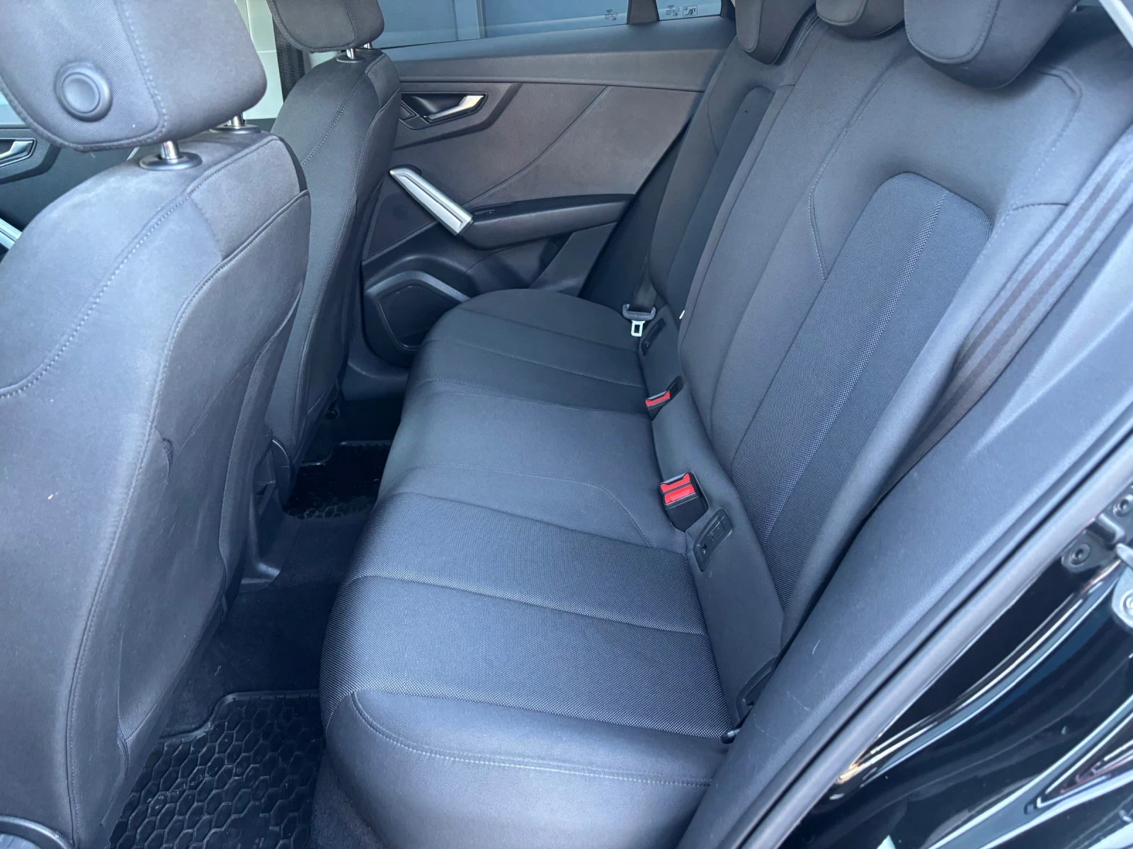 Audi Q2 1.6TDI, снимка 12 - Автомобили и джипове - 55616509